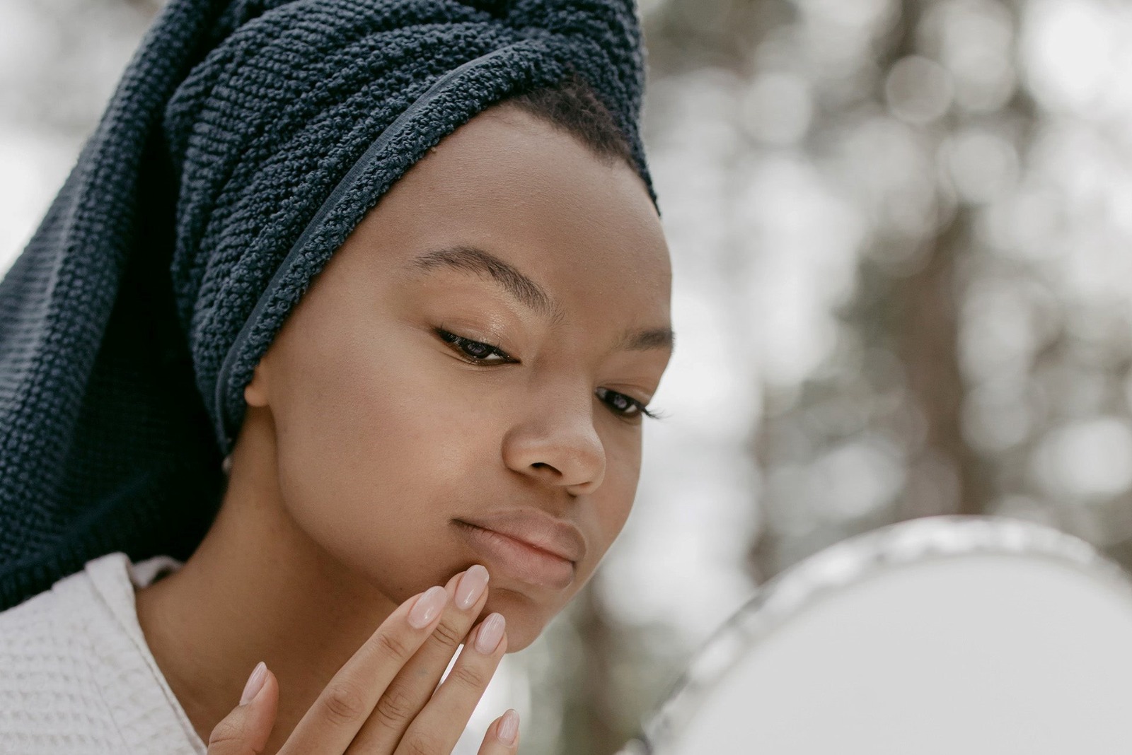 Read more about the article The Benefits of Astragalus on Aging Skin